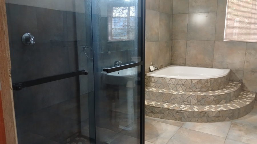  Bedroom Property for Sale in Vredenhof Sh Free State